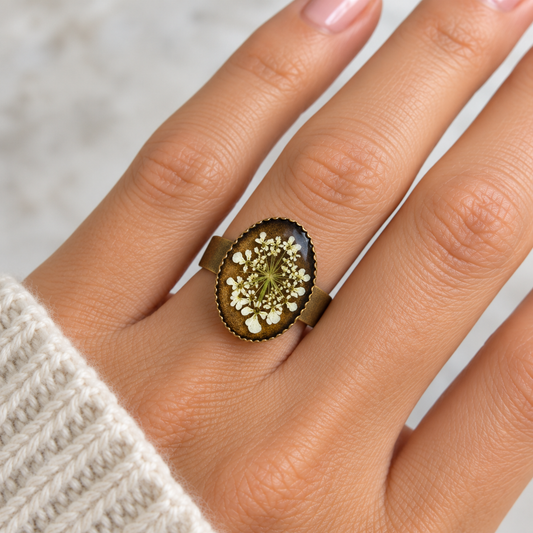 Vintage ring met echte droogbloemen -verstelbaar