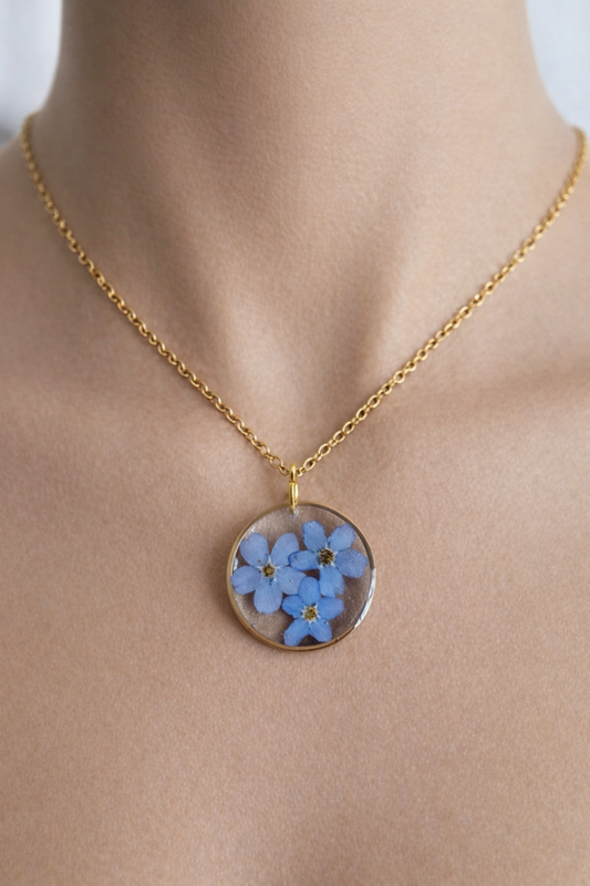Forget me not necklace