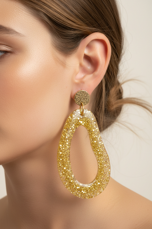 Gouden Glitter Oorbellen – Handgemaakte Statement Oorbellen